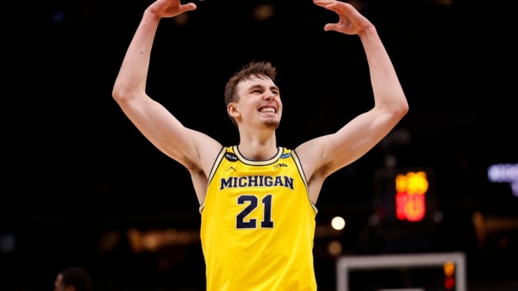 对方抢断 对方抢断